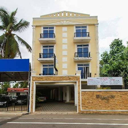 Oyo 126 Reliance Hotel Коломбо Экстерьер фото