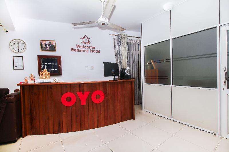 Oyo 126 Reliance Hotel Коломбо Экстерьер фото