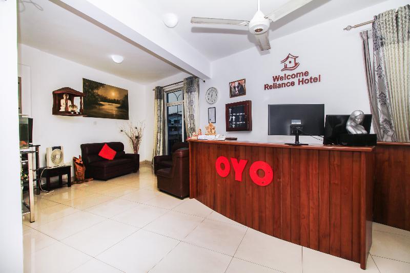 Oyo 126 Reliance Hotel Коломбо Экстерьер фото